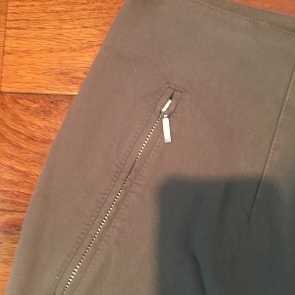 Vanilla pants sz 46 (14 US), NWT $130.00 - Picture 5 of 7
